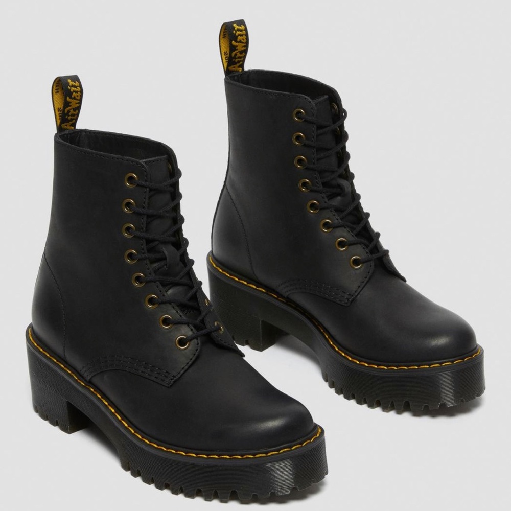 Dr Martens Shriver Hi Wyoming heeled ankle boots in black